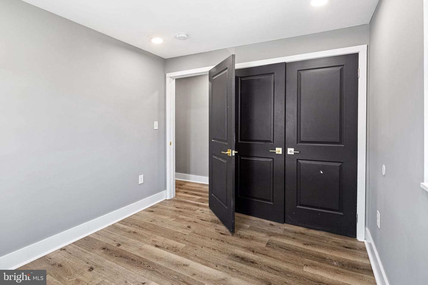 4626 E Thompson Street photo 15