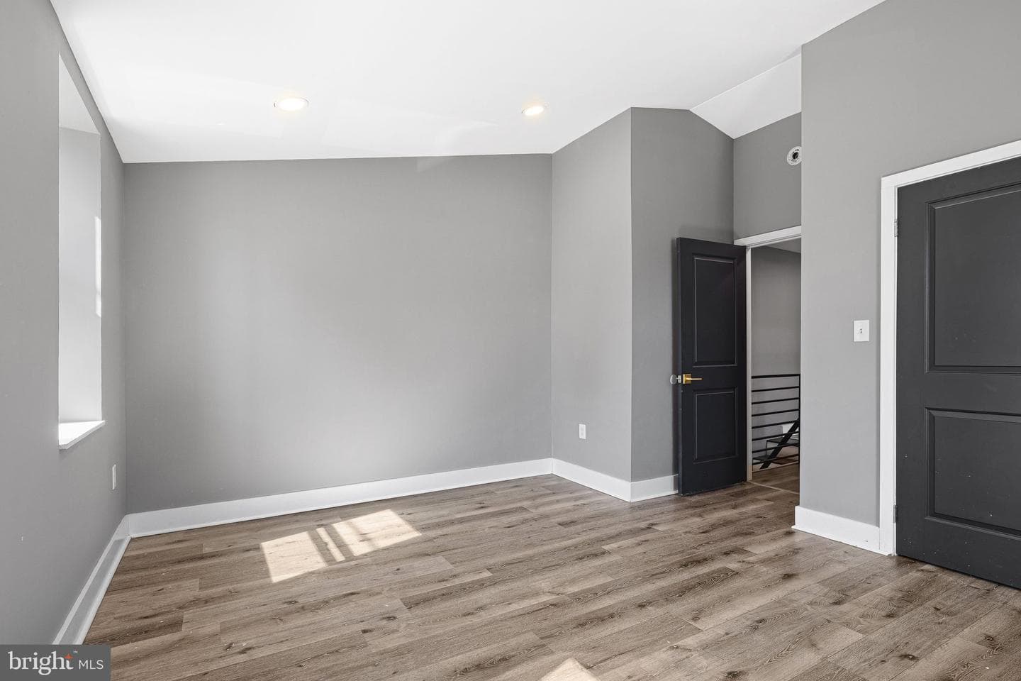 4626 E Thompson Street photo 24