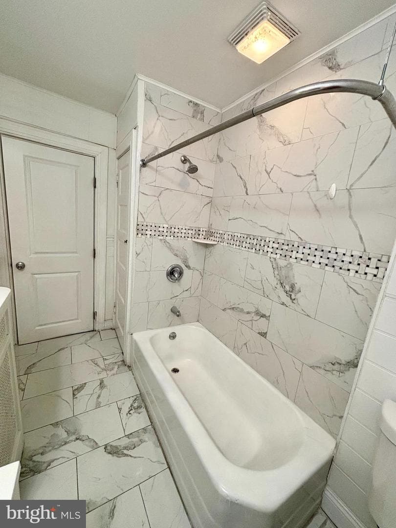 441 W Raymond Street photo 17