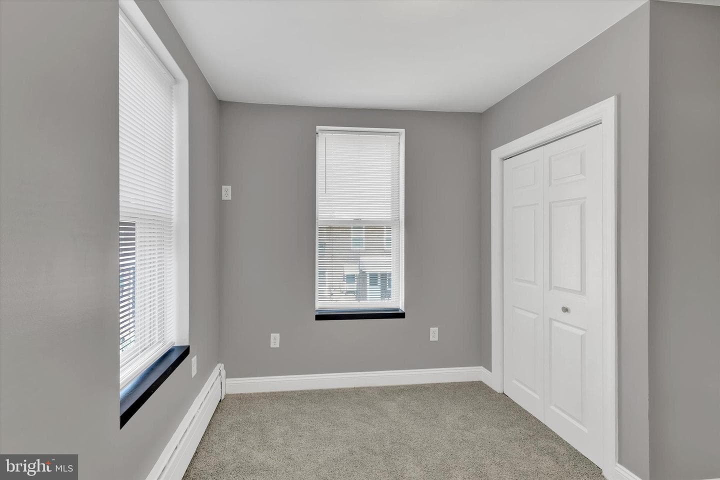 3336 E Thompson Street photo 15