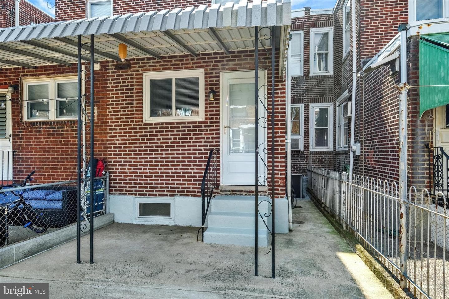 3336 E Thompson Street photo 29
