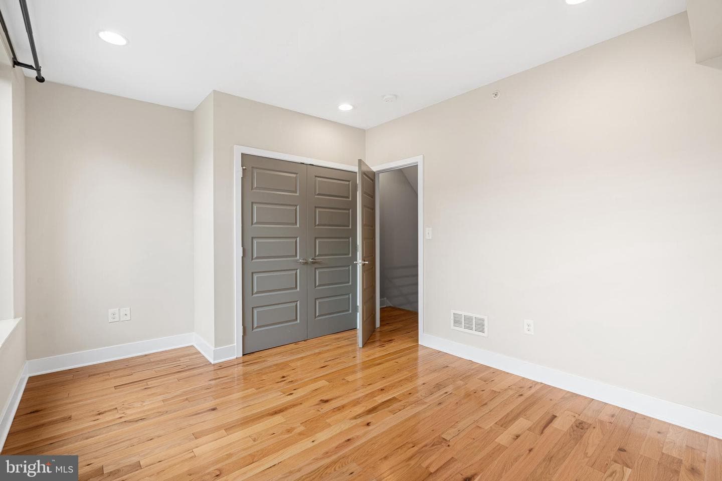 1625 Ogden Street #b photo 15