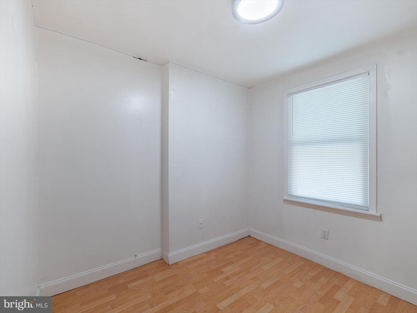 2442 S Sheridan Street photo 6