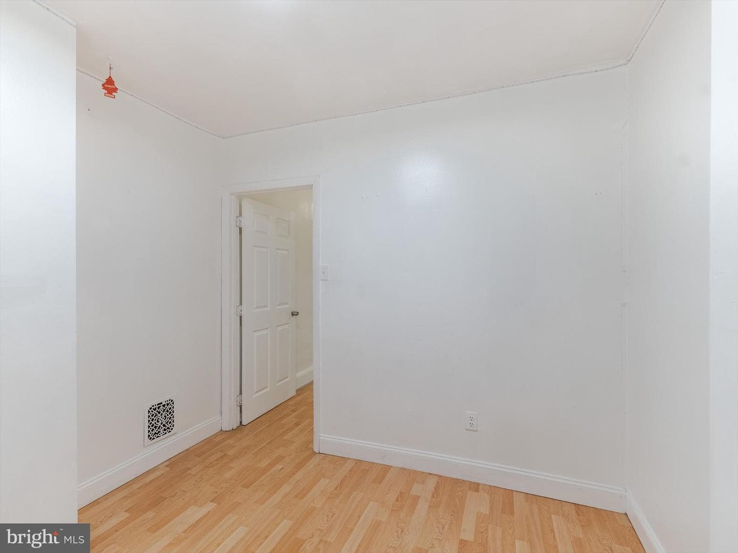 2442 S Sheridan Street photo 7