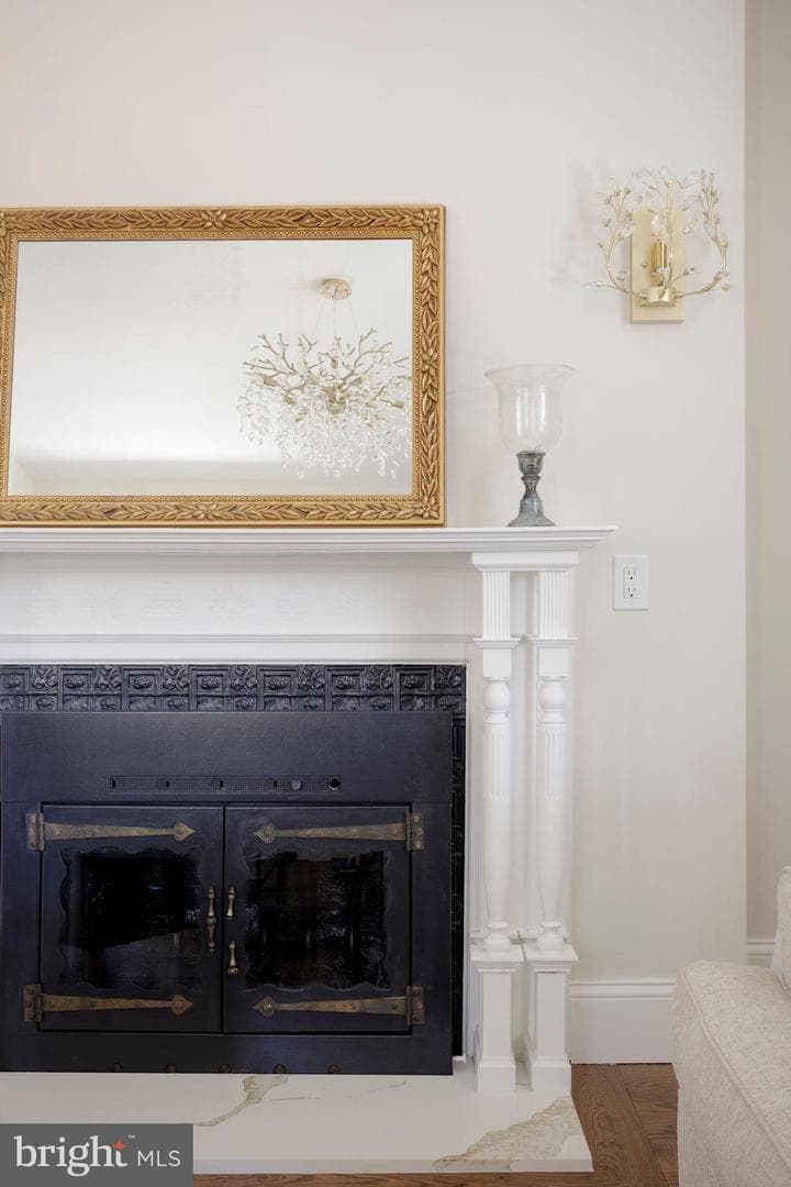 205 W Highland Avenue photo 8