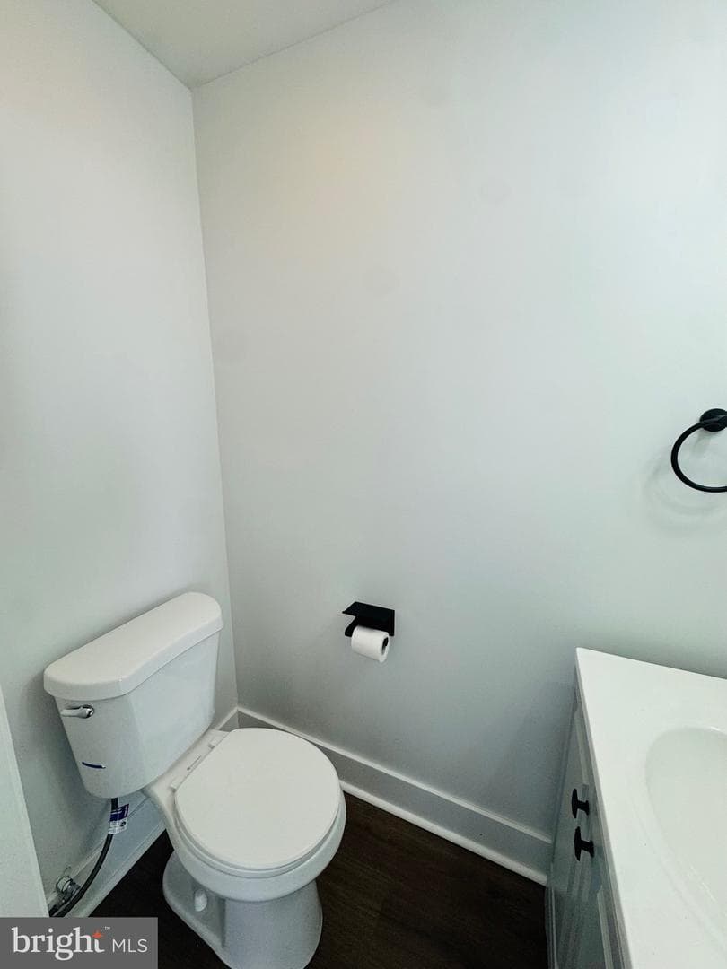 485 Robbins Street photo 17