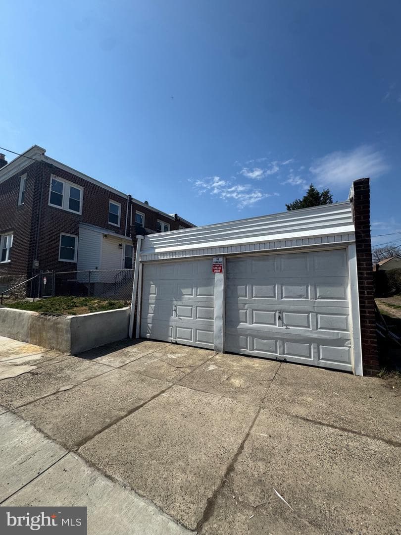485 Robbins Street photo 59