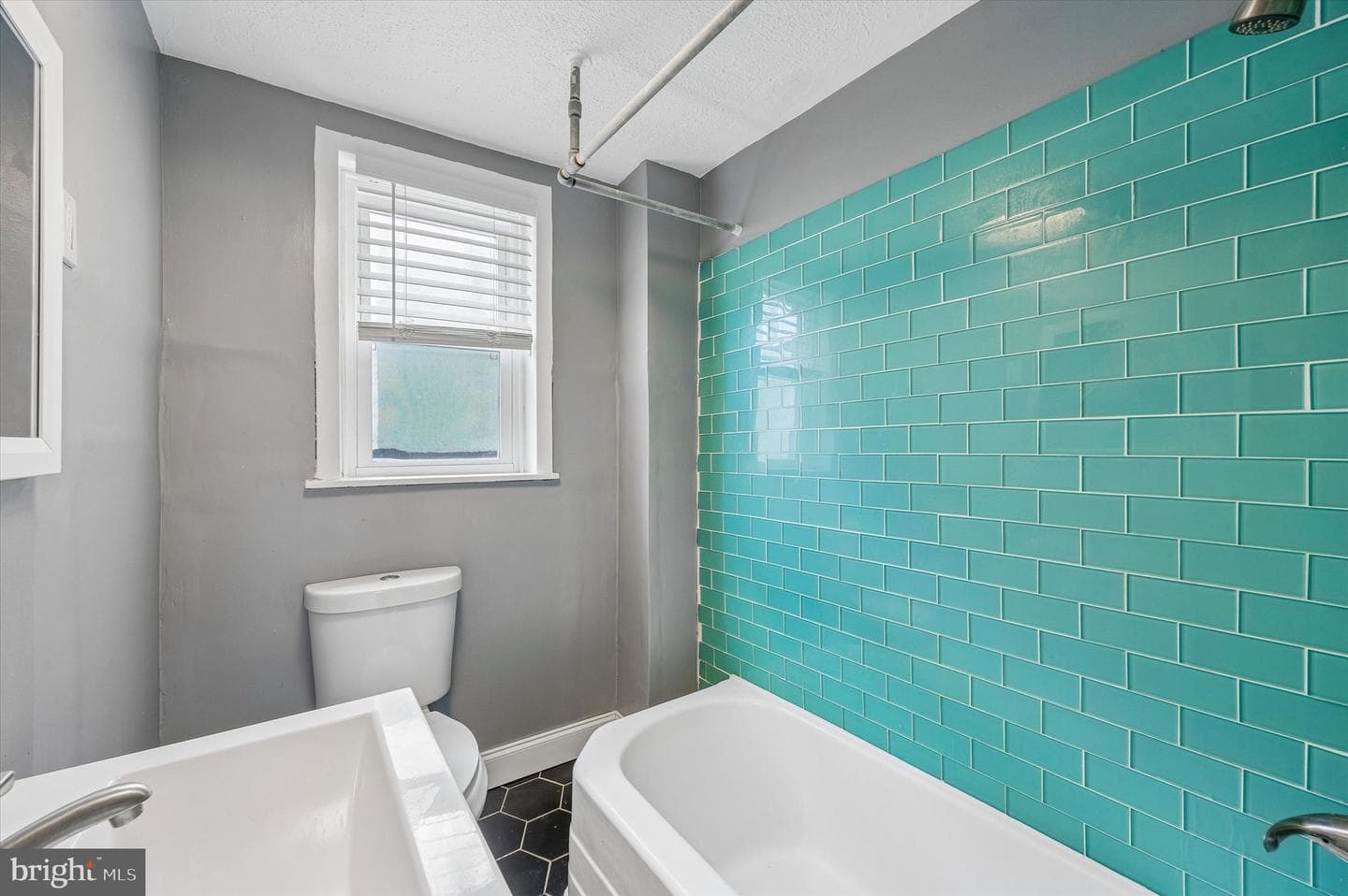 2531 Webb Street photo 12