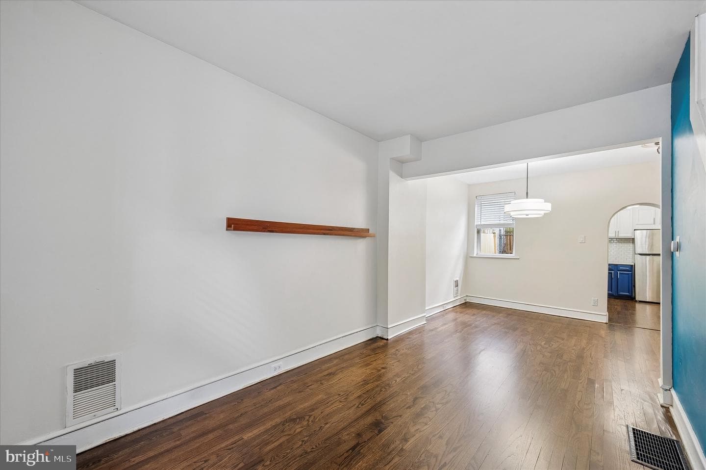 2531 Webb Street photo 3