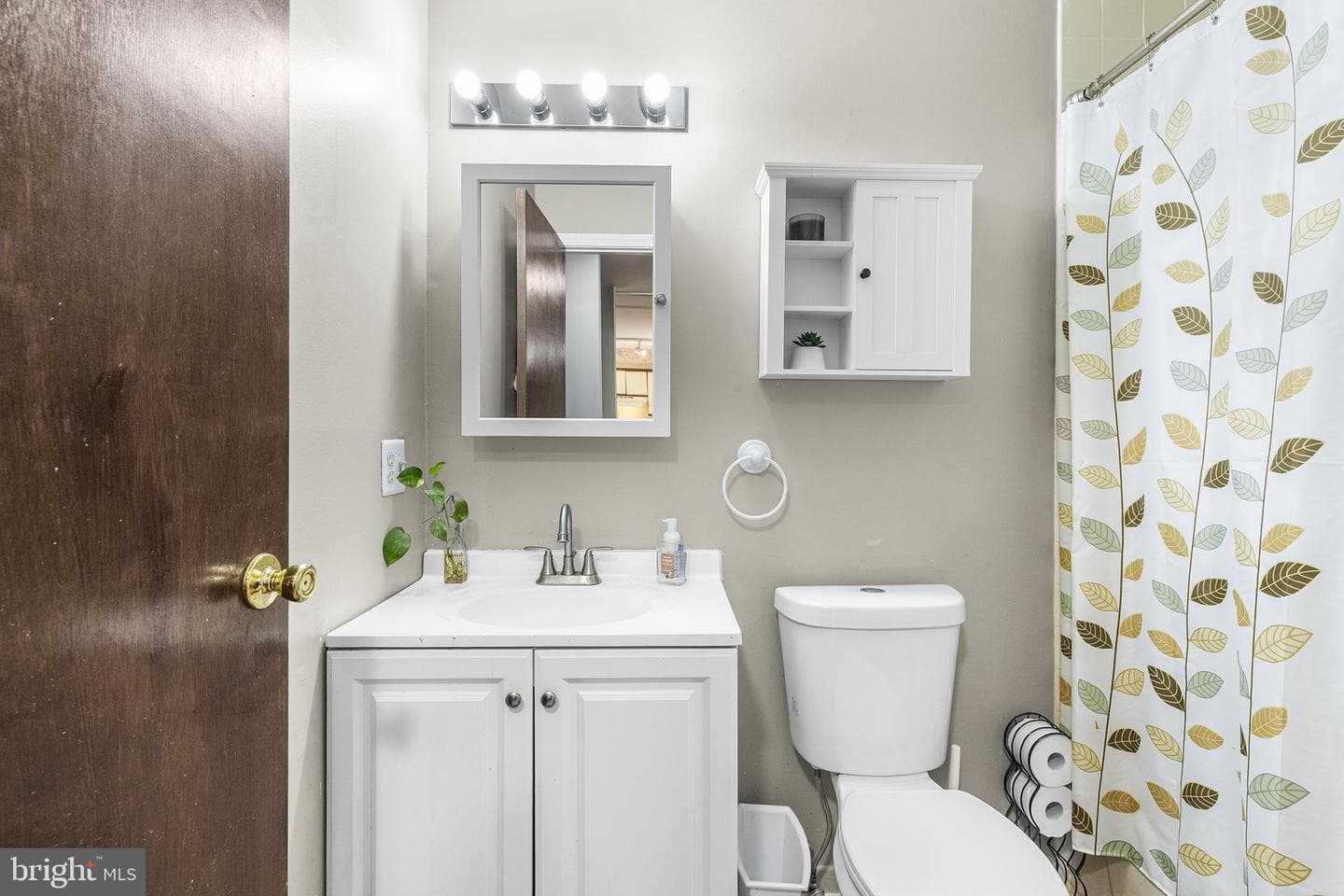 9019 Ayrdale Crescent #48a photo 12
