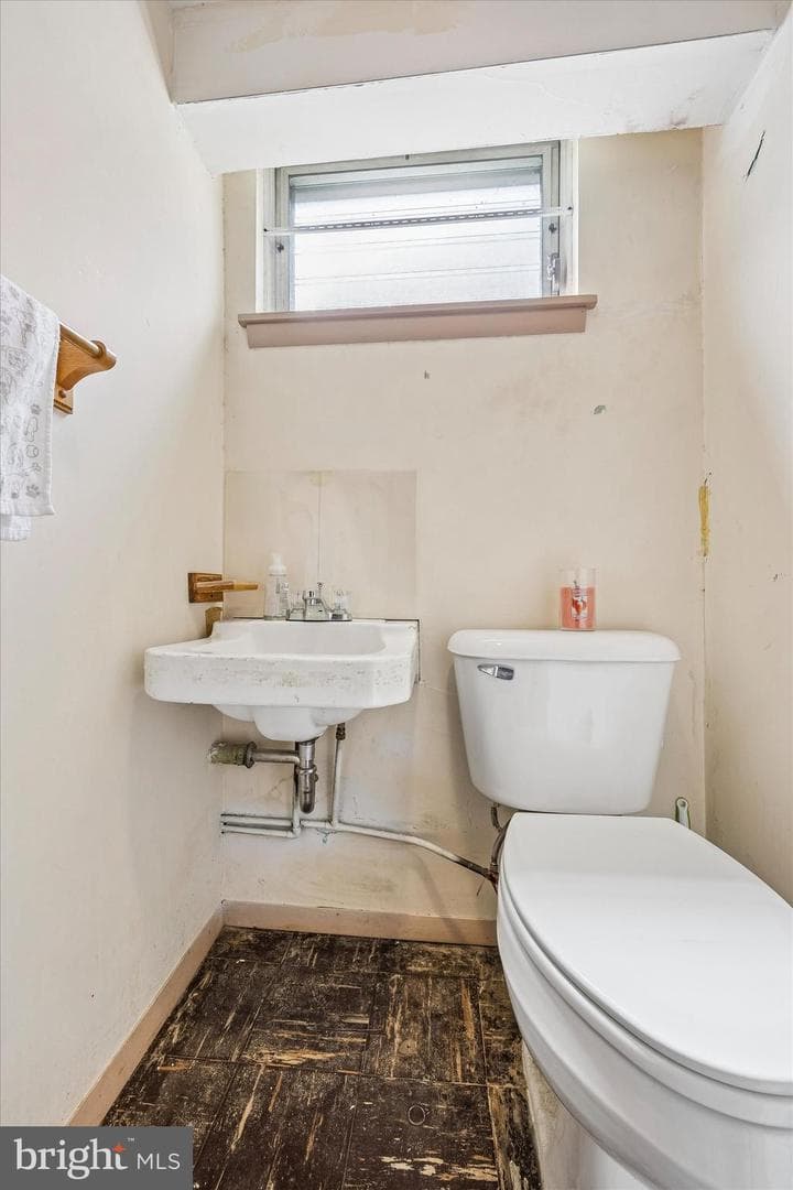 7613 Fillmore Street photo 19