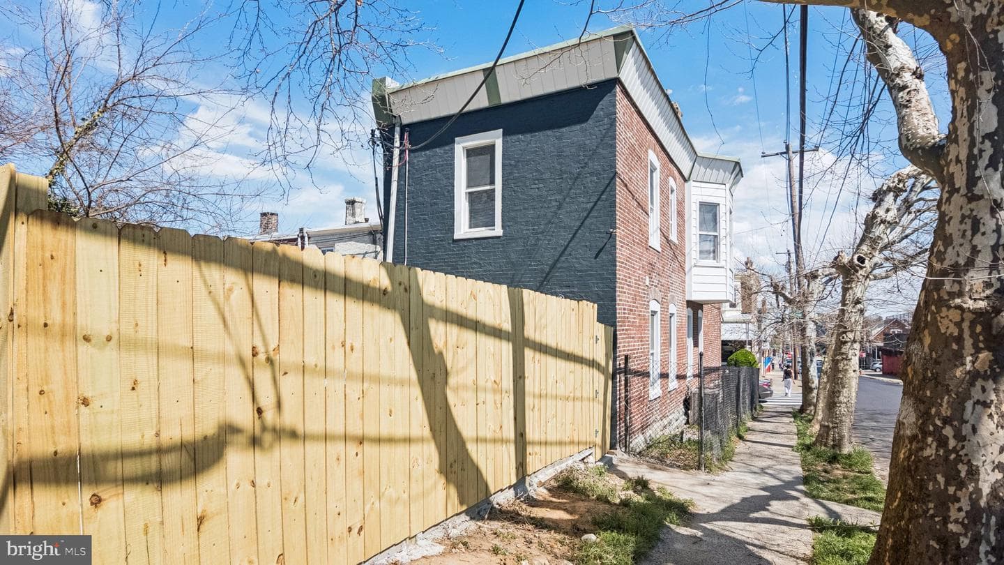 5914 N Norwood Street photo 34