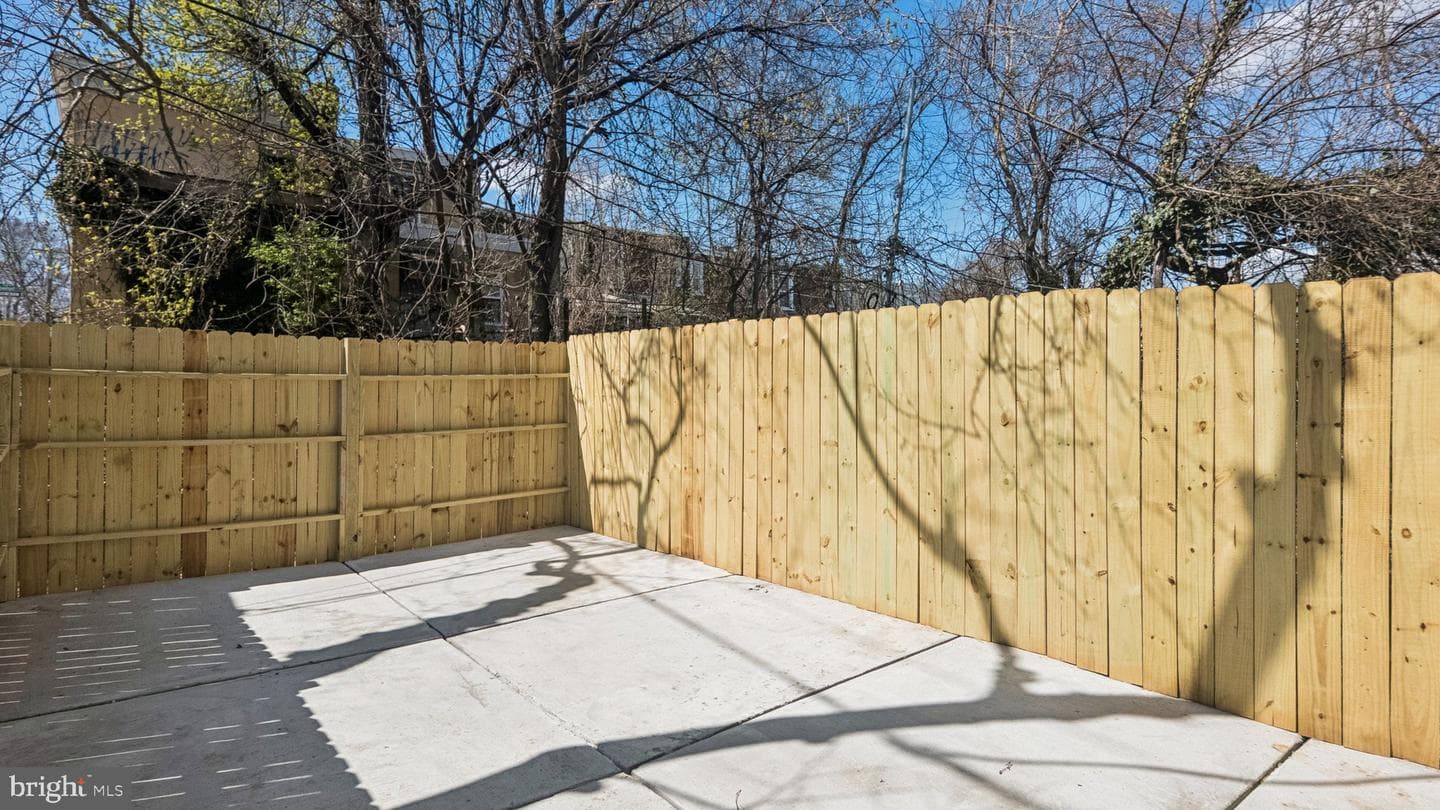 5914 N Norwood Street photo 39