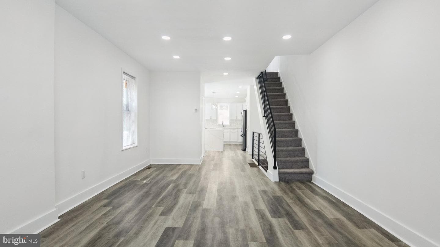 5914 N Norwood Street photo 60