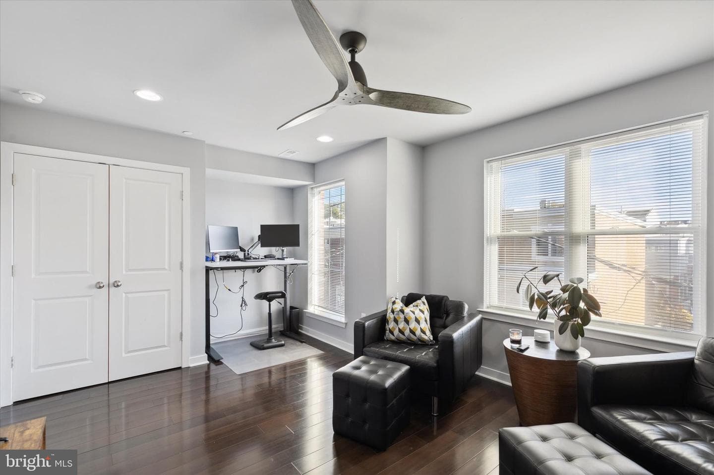 112 Kingsley Street photo 18
