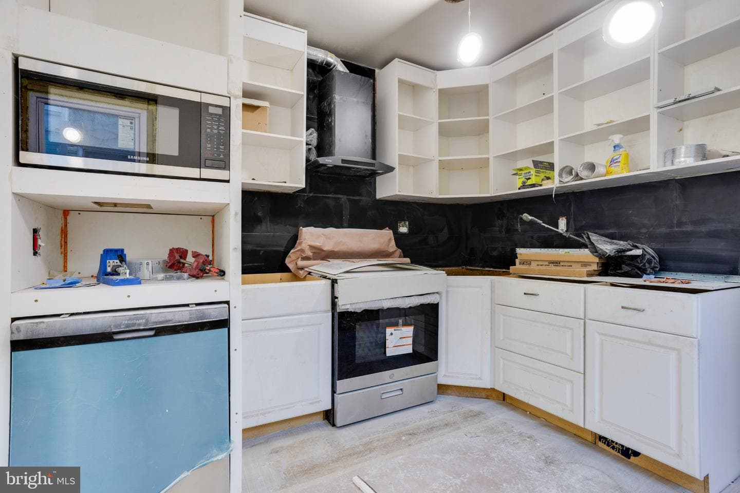 2526 Coral St photo 6
