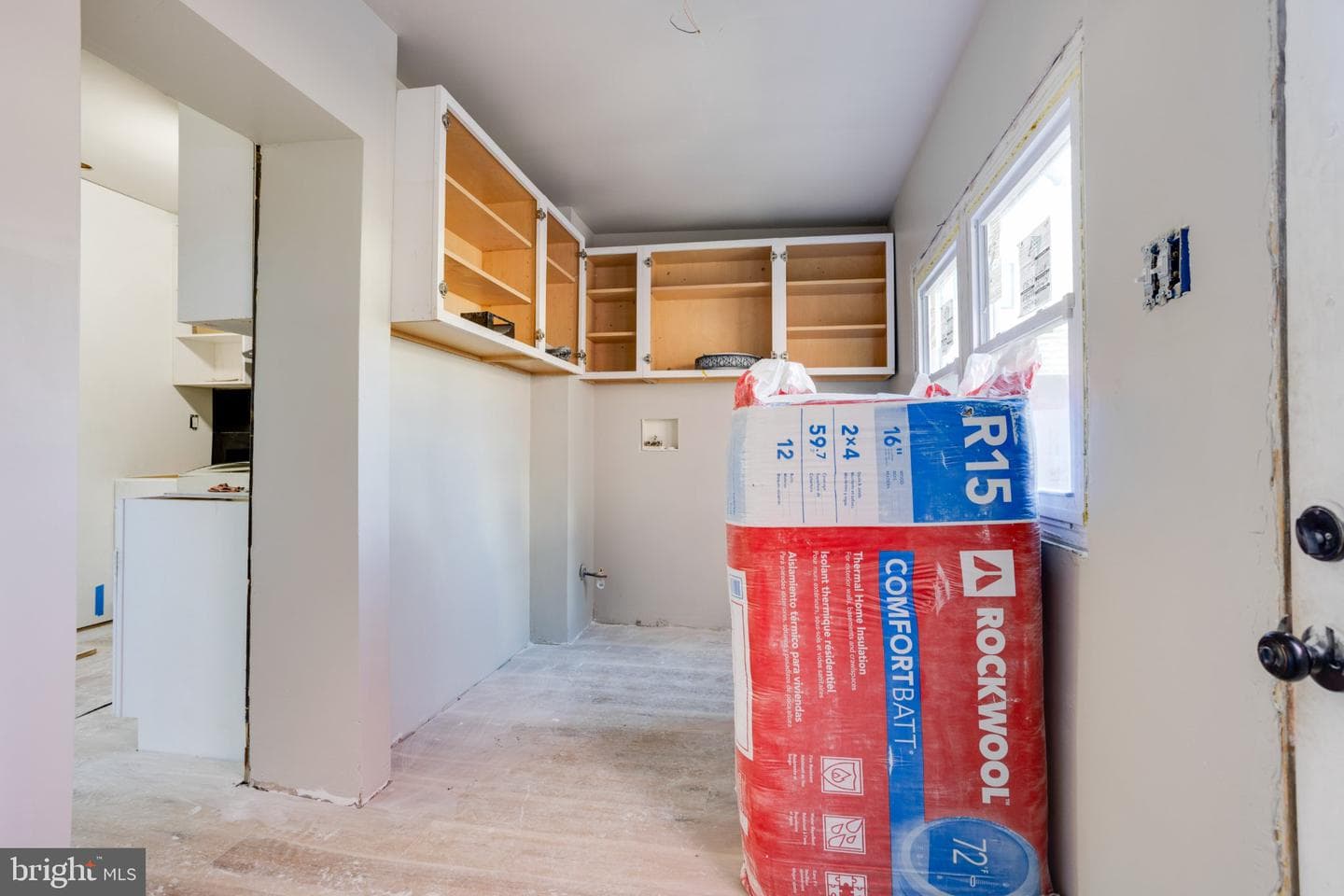 2526 Coral St photo 8