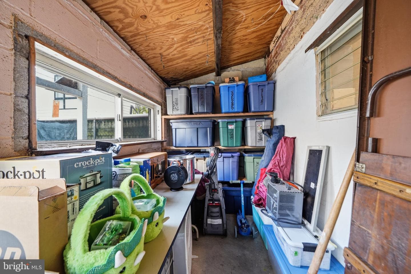 807 Cameron Street photo 16