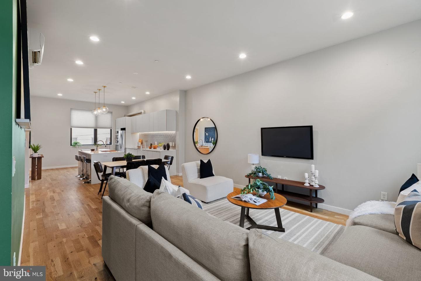 1720 Folsom Street #b photo 16