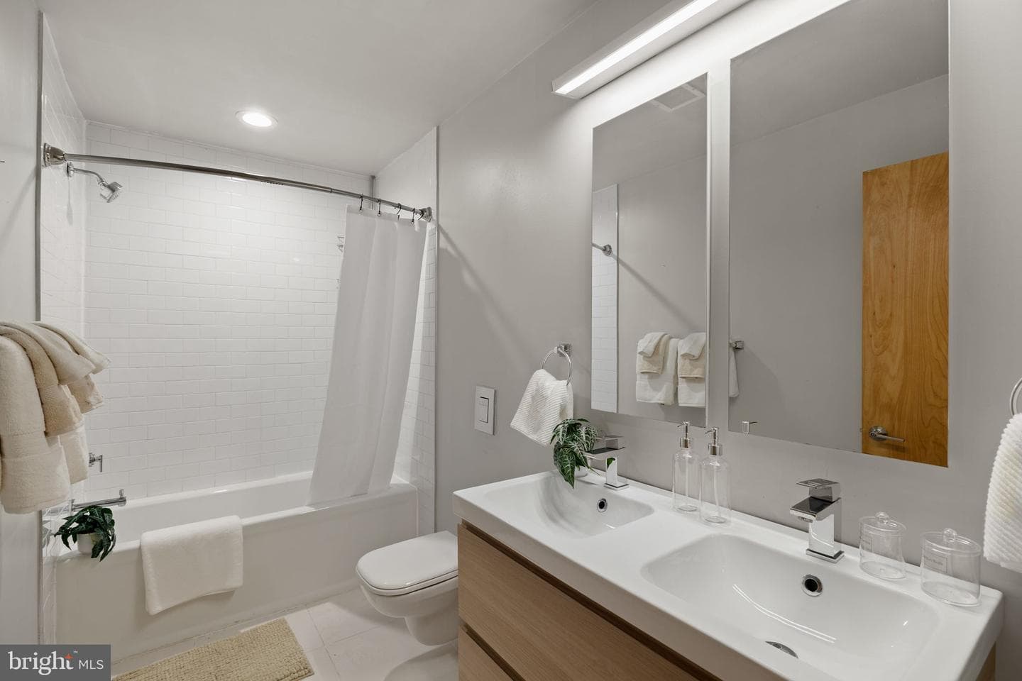1720 Folsom Street #b photo 23