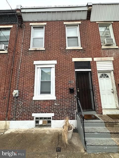 2242 Fraley Street photo 1