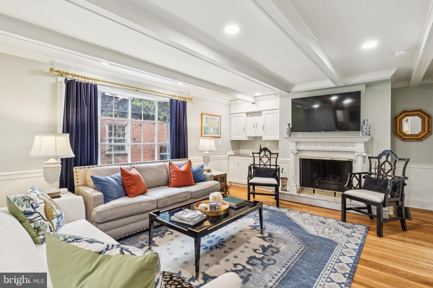 1206 Waverly Walk photo 2
