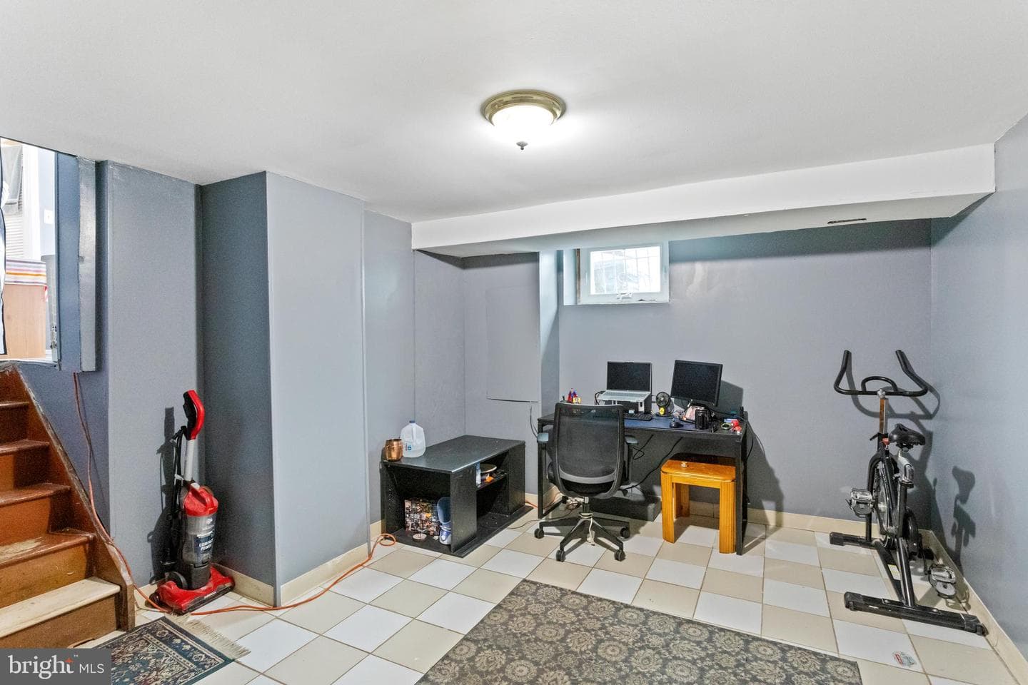 1043 Foster Street photo 13
