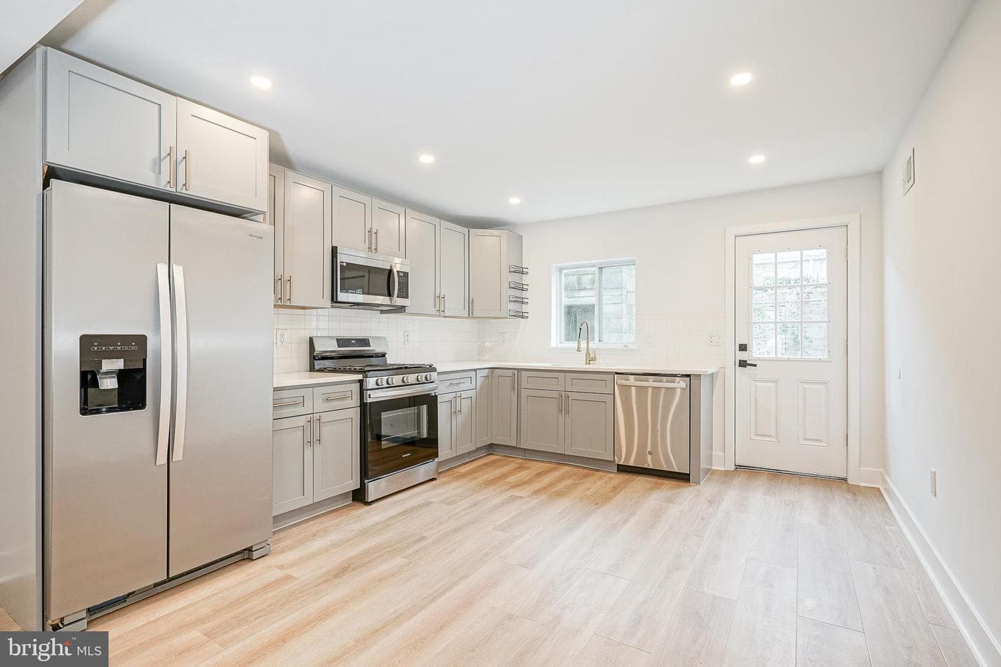 817 Pierce Street photo 6