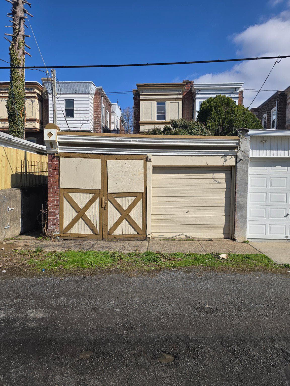 1426 Lindley Avenue photo 5