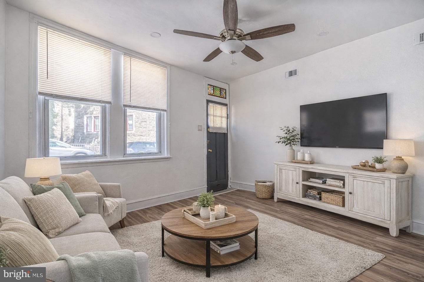 2020 E Haines Street photo 5
