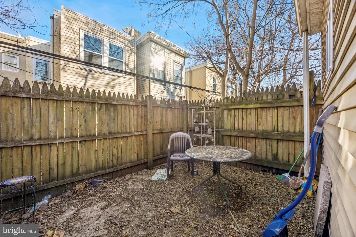 1625 Edgley St photo 12