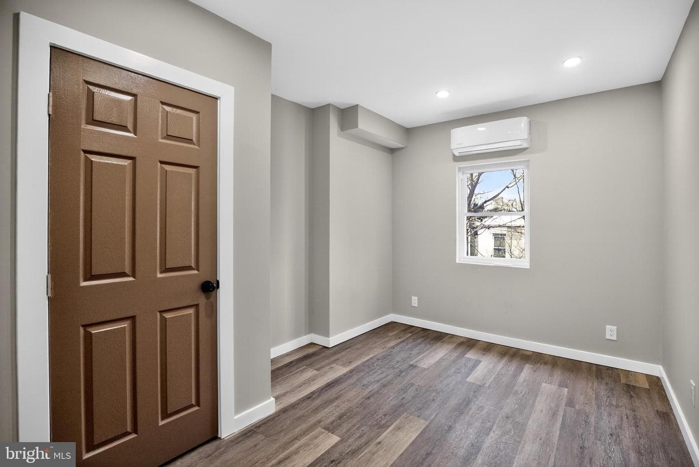1351 S 46th Street photo 18