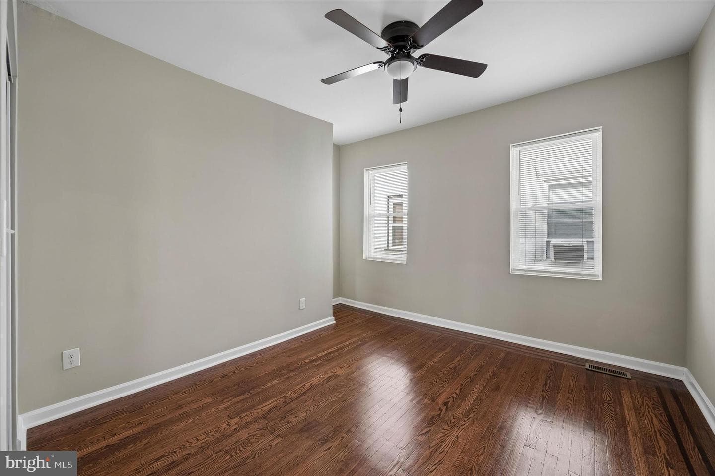 1426 Widener Place photo 15