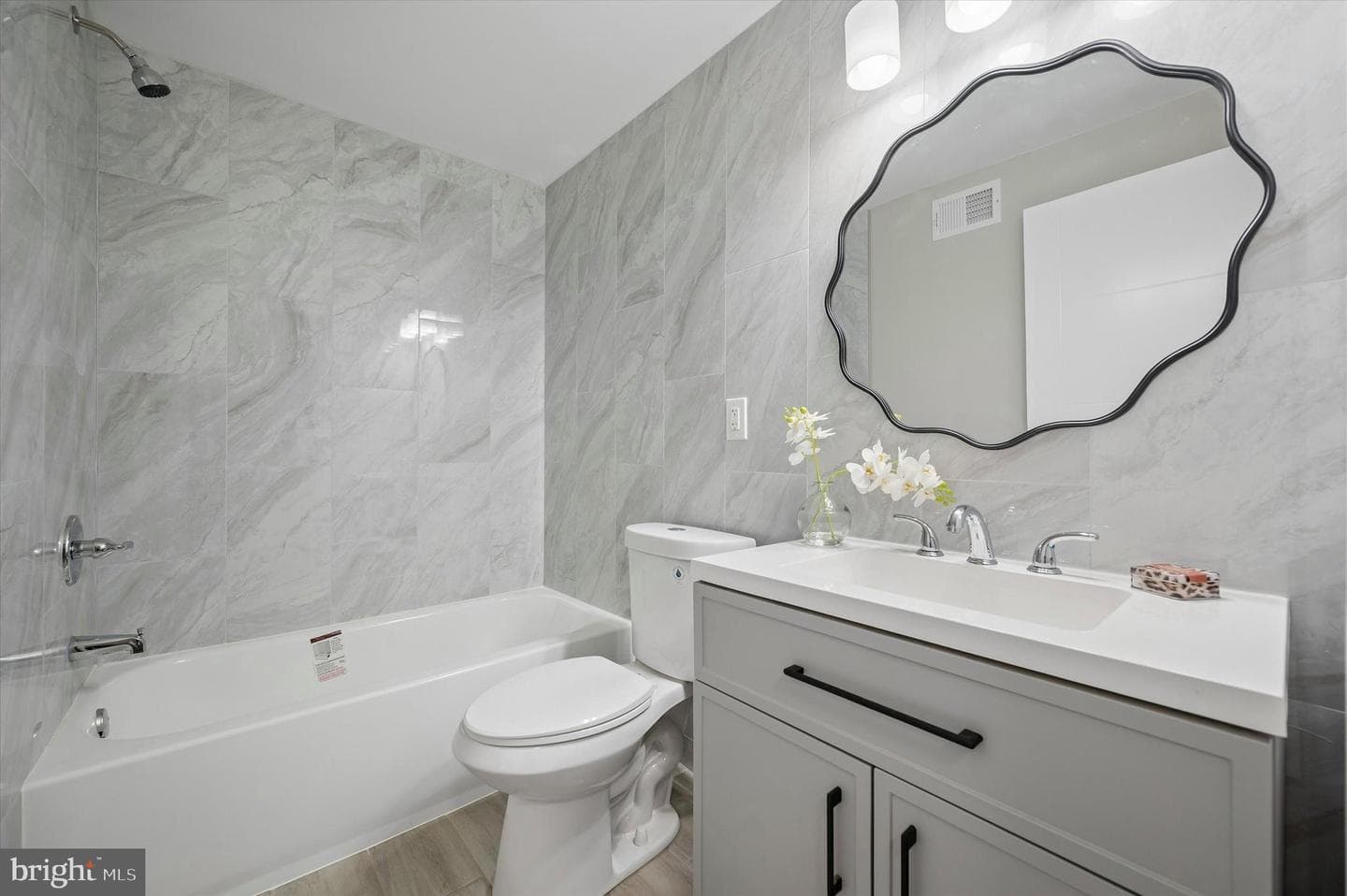 1426 Widener Place photo 16
