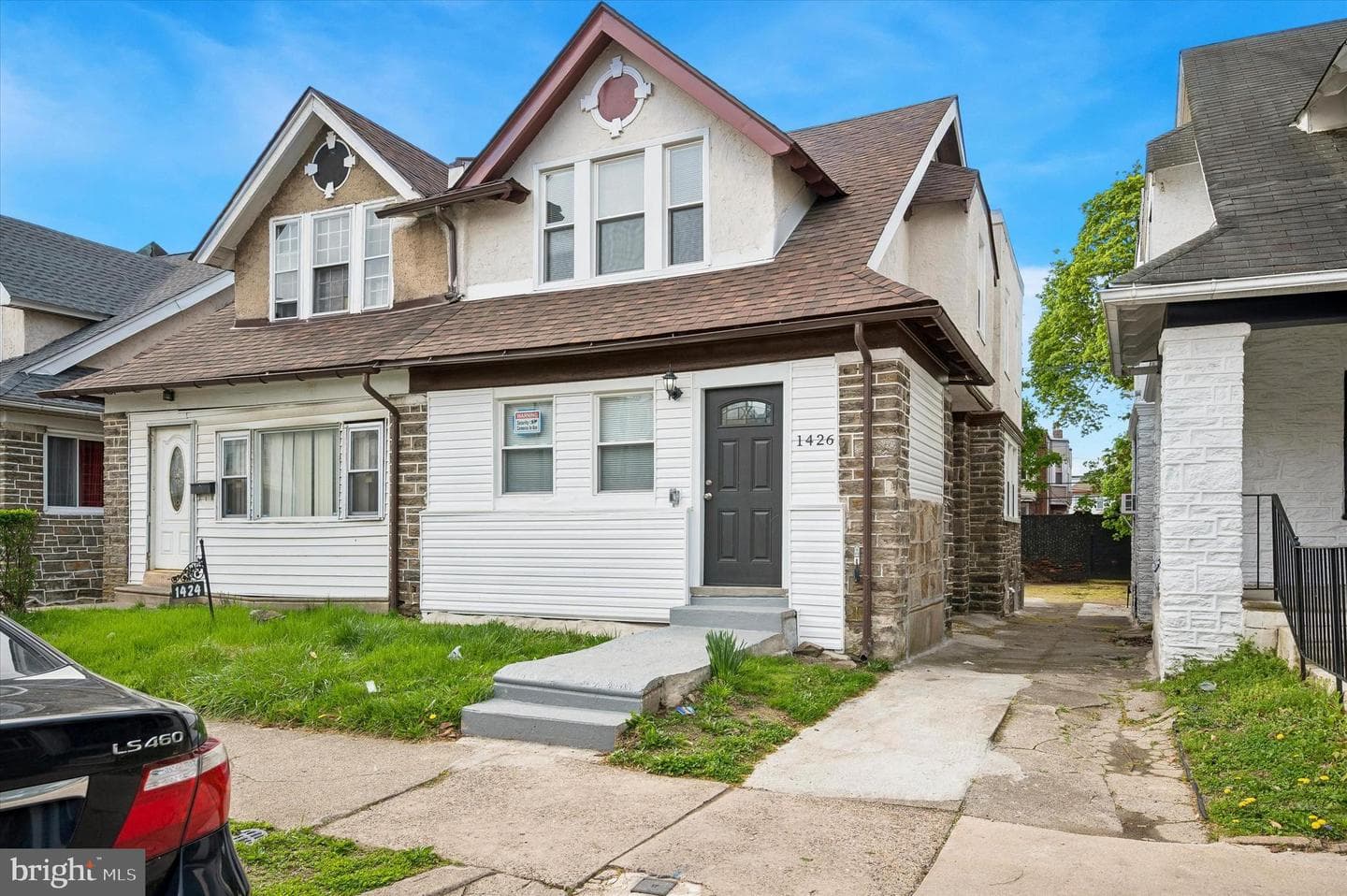 1426 Widener Place photo 2