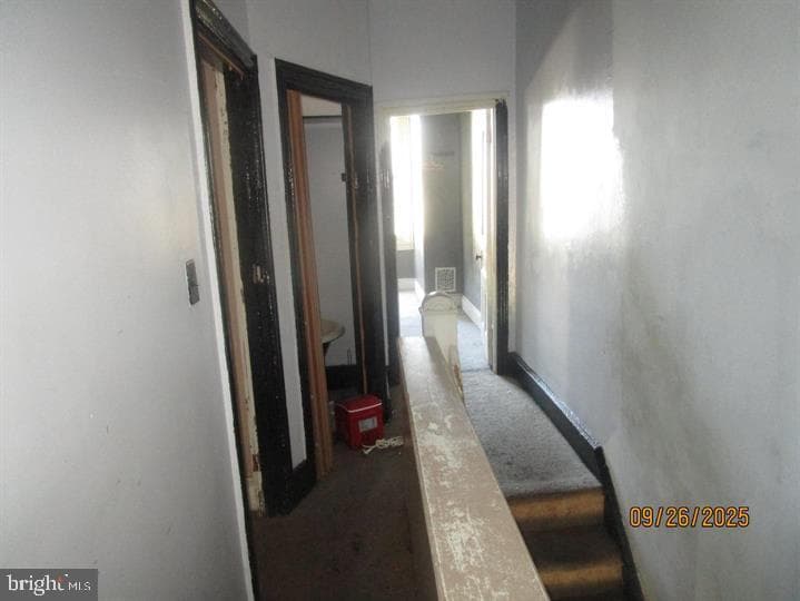 2031 N Stillman St photo 4