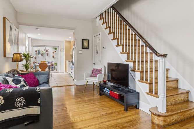 726 S 7th Street photo 2