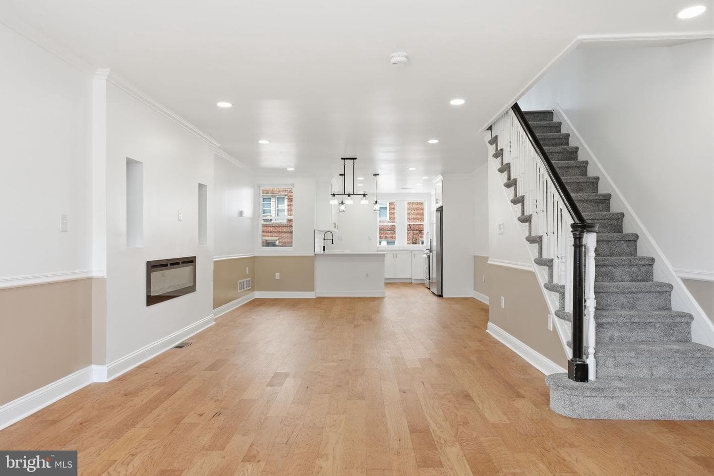 1757 Mohican Street photo 3