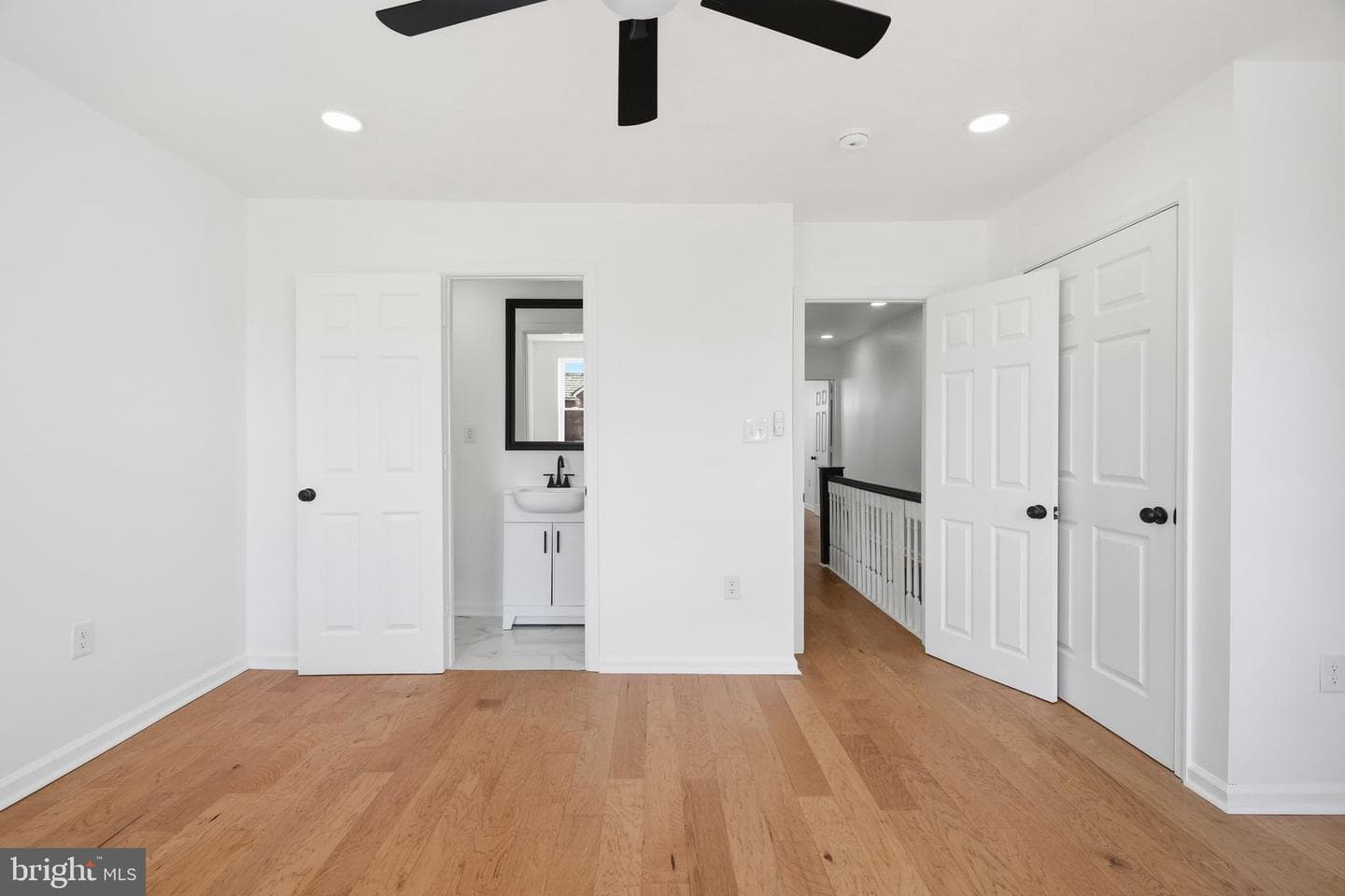 1757 Mohican Street photo 34