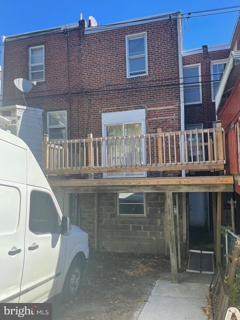 7162 N Uber Street photo 2