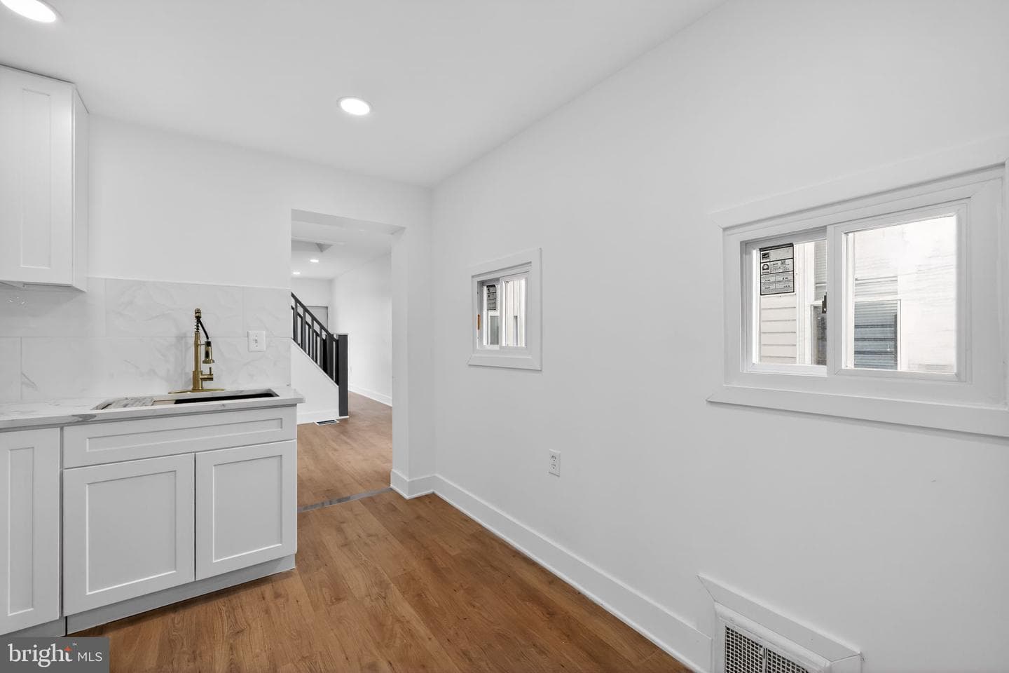 5141 Charles Street photo 13