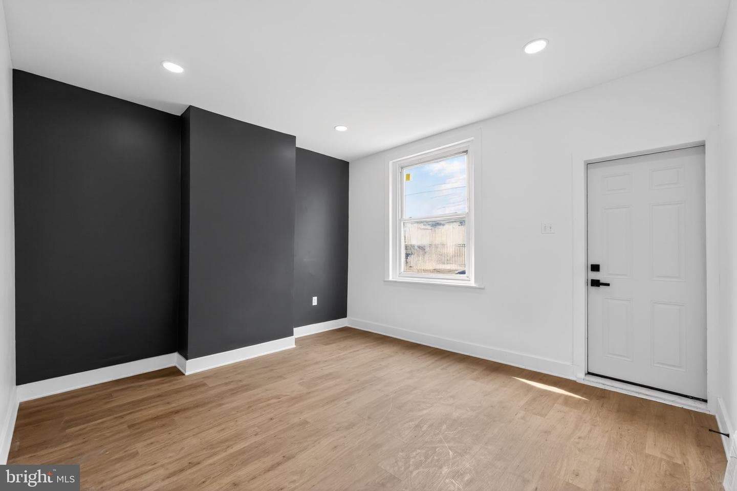 5141 Charles Street photo 5