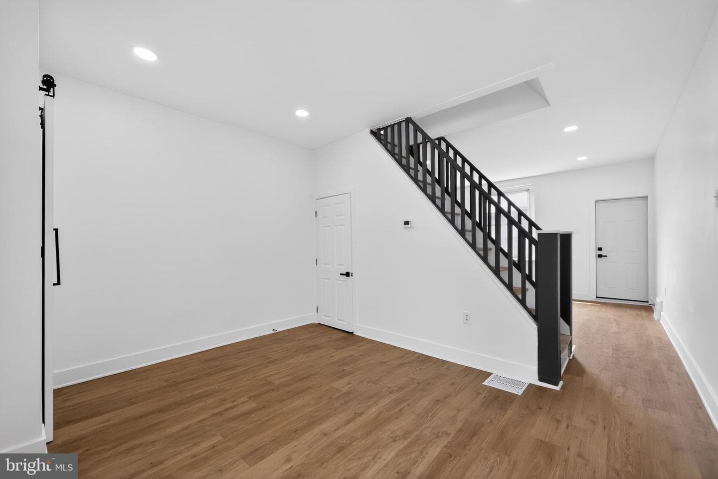 5141 Charles Street photo 8