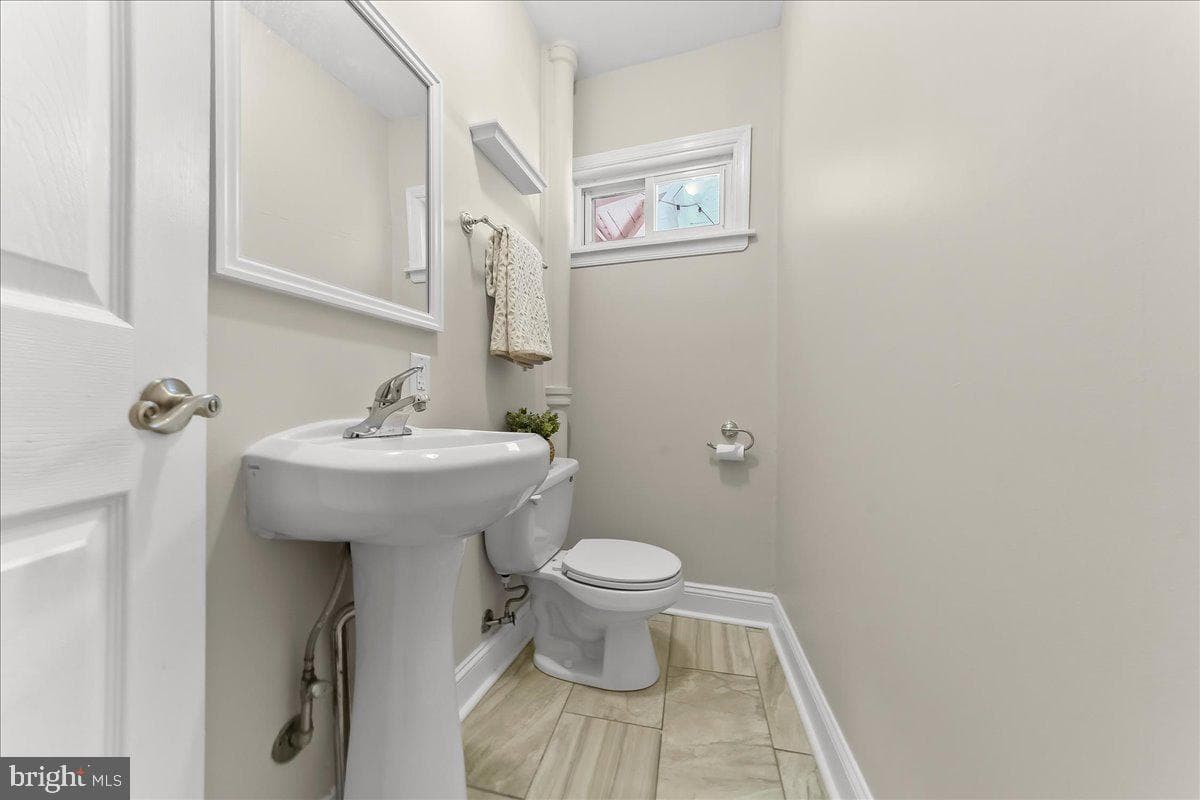 3626 Calumet Street photo 22