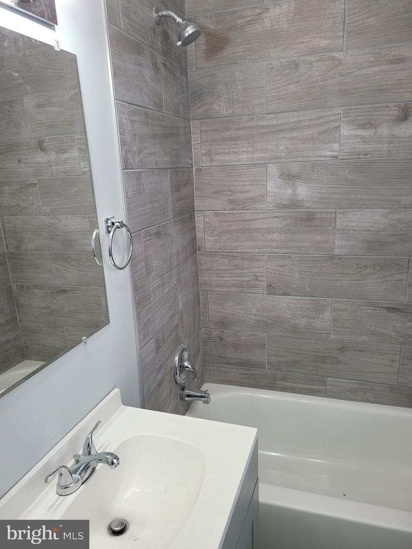 1422 Blavis Street photo 10