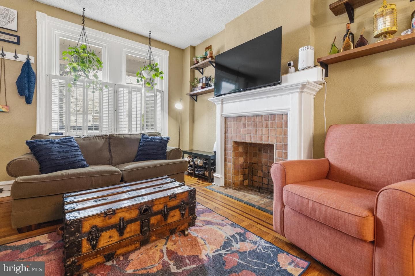 353 W Mount Pleasant Avenue photo 5