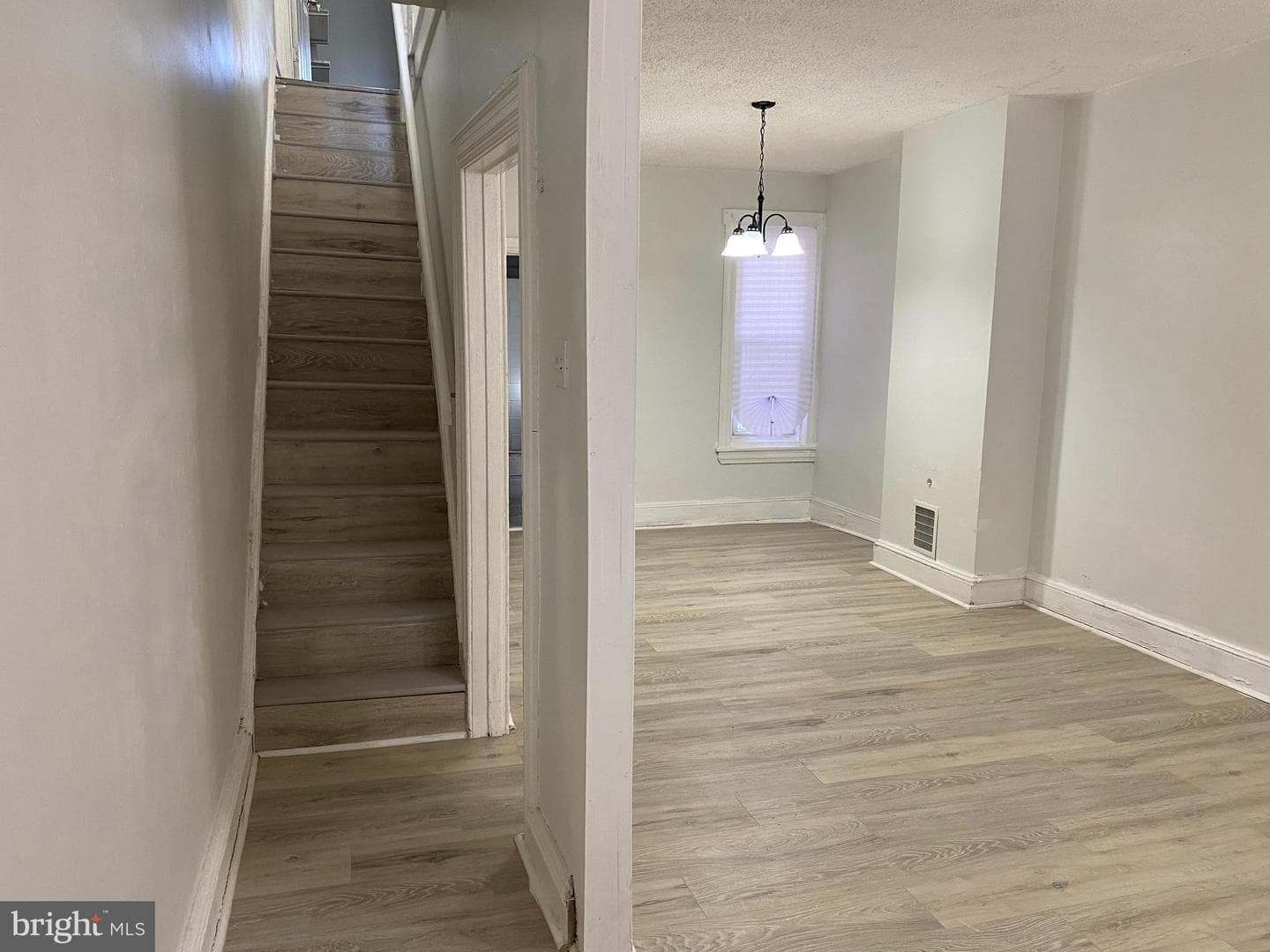6033 Kershaw Street photo 3