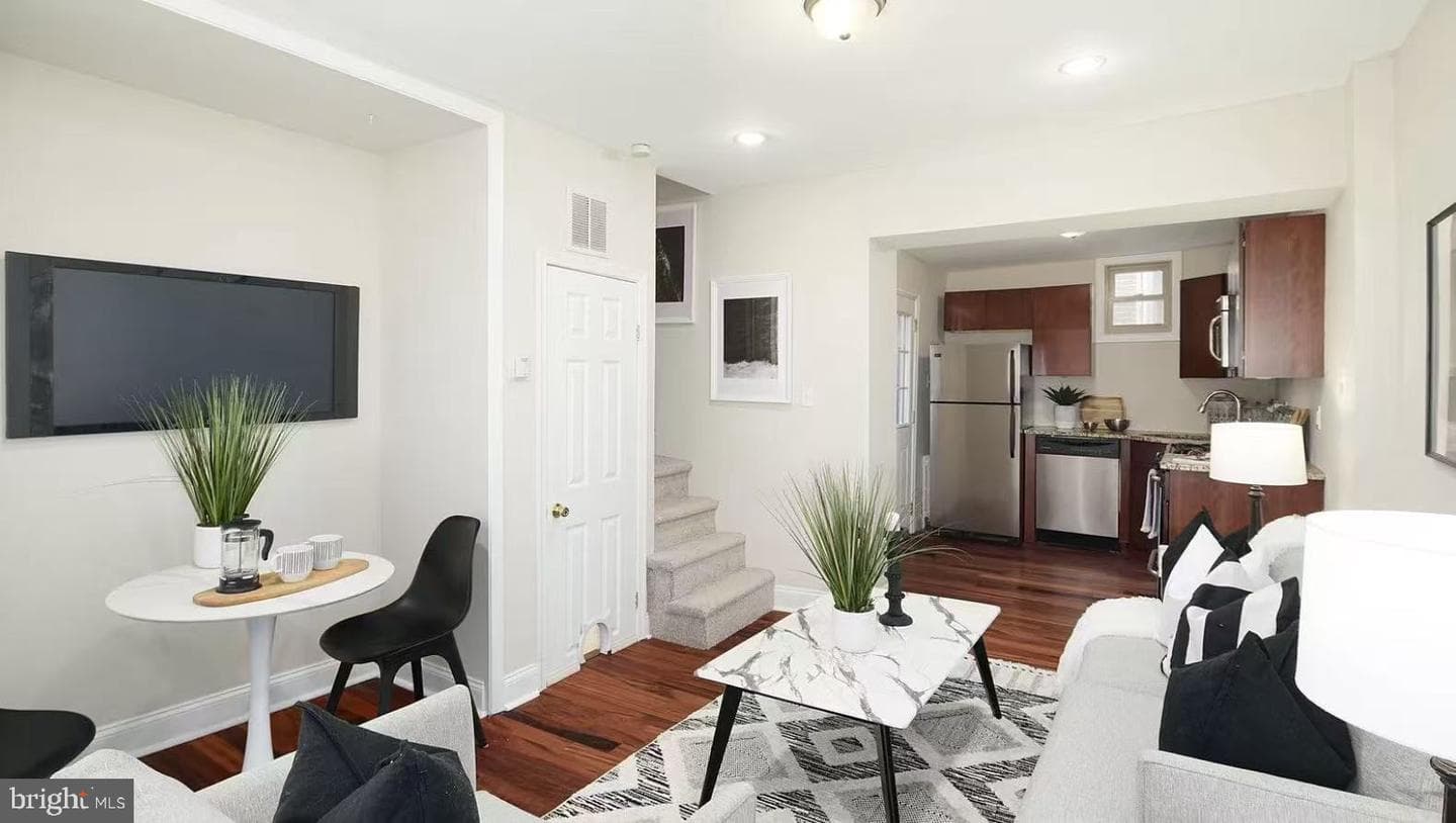 525 Fitzwater Street #3 photo 3