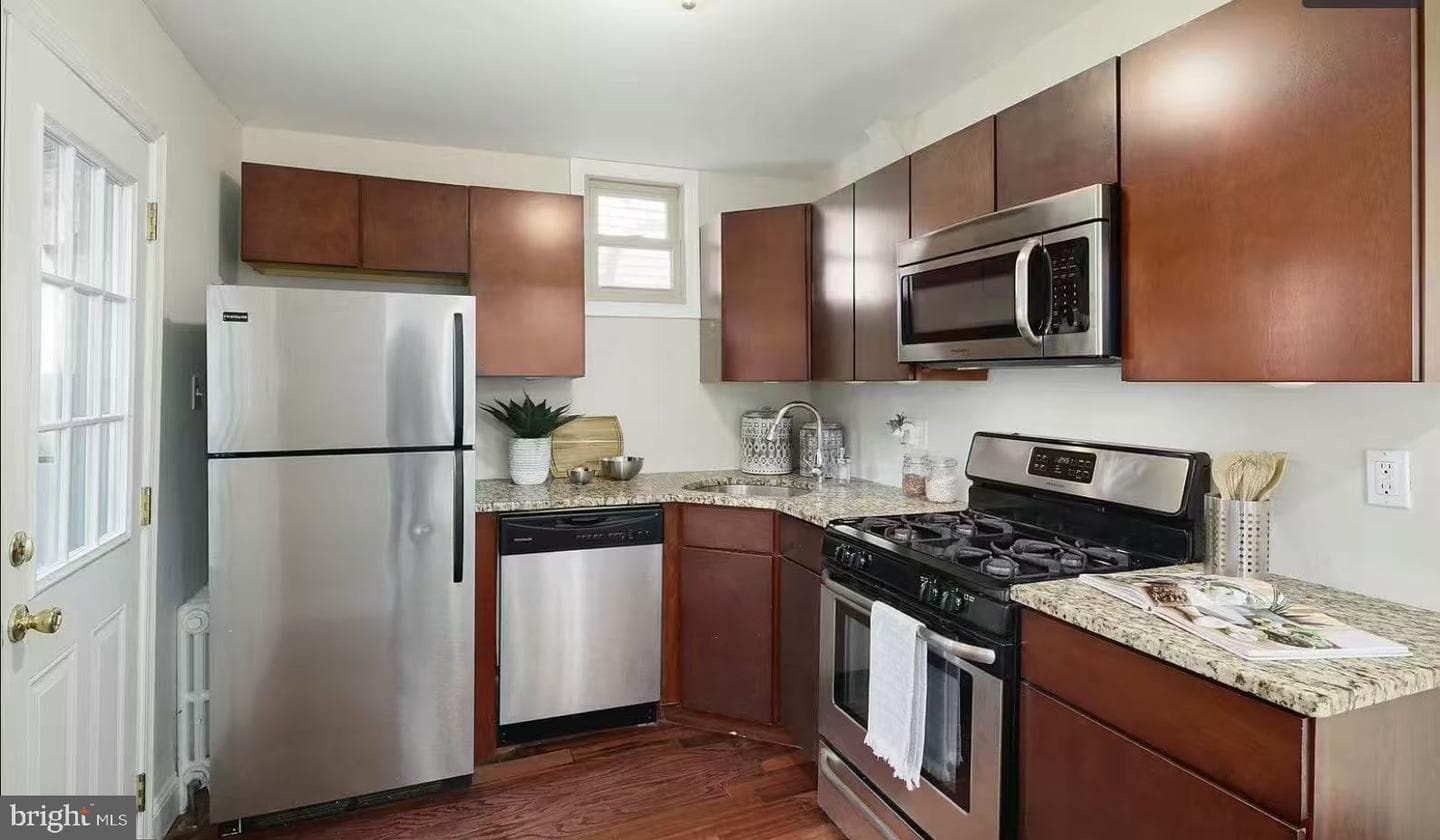 525 Fitzwater Street #3 photo 4