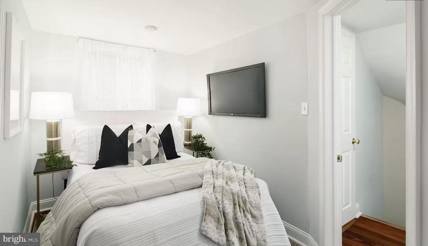 525 Fitzwater Street #3 photo 7